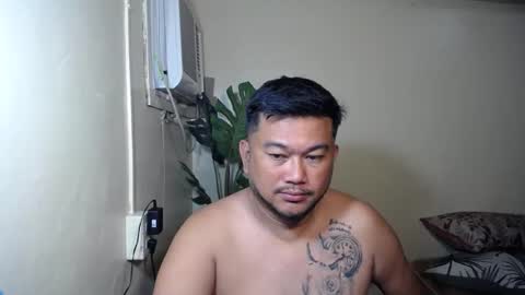 Snapshot of pinoy041087 chatting on October 13, 11:34 am pinoy041087 online show from October 13, 11:34 am
