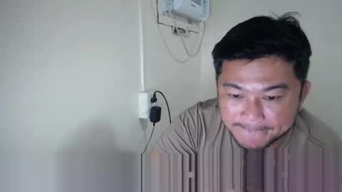 Snapshot of pinoy041087 chatting on October 2, 11:42 am pinoy041087 online show from October 2, 11:42 am