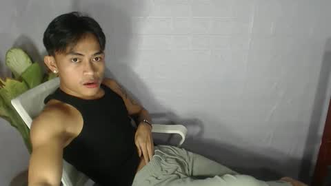 pinoy_palautogxxx online show from March 12, 2:54 pm