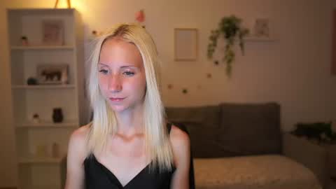 Piper Perri online show from July 8, 6:55 pm