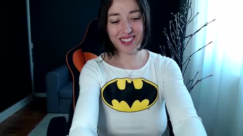 Snapshot of piscesgirl06 chatting on February 4, 6:25 am piscesgirl06 online show from February 4, 6:25 am