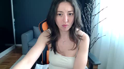 Snapshot of piscesgirl06 chatting on February 7, 7:07 am piscesgirl06 online show from February 7, 7:07 am