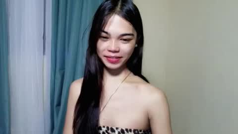 The Girl Named Eyve online show from June 7, 11:59 am