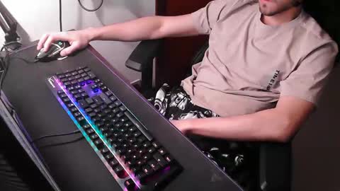 pixelsin online show from April 2, 1:02 am