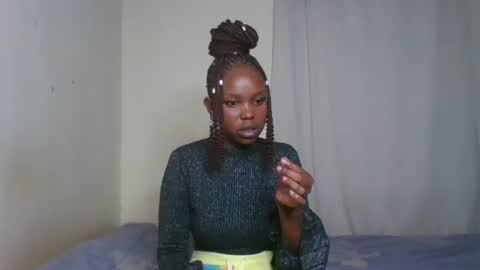 Snapshot of pixie_roman chatting on February 26, 3:03 am Majesty online show from February 26, 3:03 am
