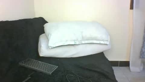 Snapshot of pixietease1 chatting on September 13, 7:49 pm pixietease1 online show from September 13, 7:49 pm