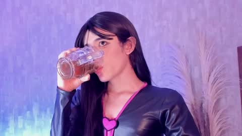 Snapshot of pixy_20 chatting on March 1, 8:32 pm cris online show from March 1, 8:32 pm