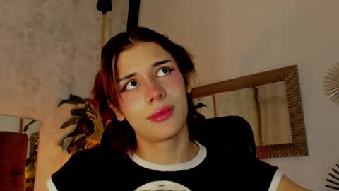 Snapshot of pixy_20 chatting on February 24, 10:04 am cris online show from February 24, 10:04 am