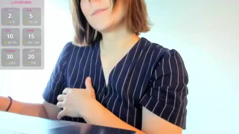 Horny Cats who Want Pizza online show from July 10, 12:59 am