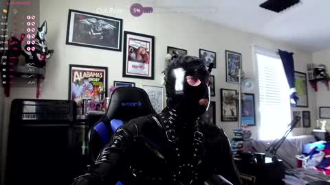 Snapshot of plasticbill chatting on January 21, 3:43 pm Latexable online show from January 21, 3:43 pm