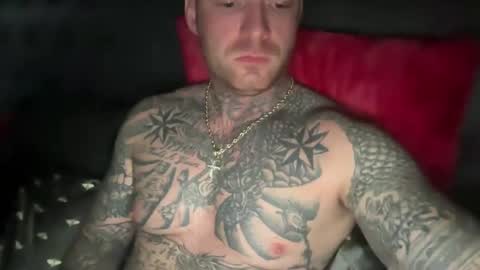 Snapshot of platinum_338 chatting on September 29, 1:32 pm platinum_338 online show from September 29, 1:32 pm