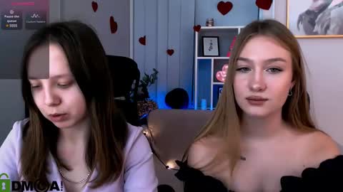Snapshot of playful_sophie chatting on February 28, 1:25 pm Sophie online show from February 28, 1:25 pm