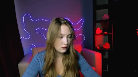 Snapshot of playful_sophie chatting on October 5, 9:40 am Sophie online show from October 5, 9:40 am