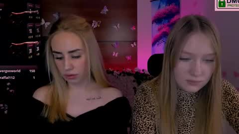Snapshot of playful_sophie chatting on February 26, 11:30 pm Sophie online show from February 26, 11:30 pm