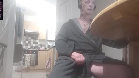 Play Me online show from January 18, 2:42 am