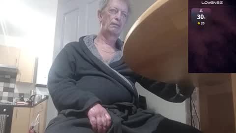 Play Me online show from January 13, 5:04 am