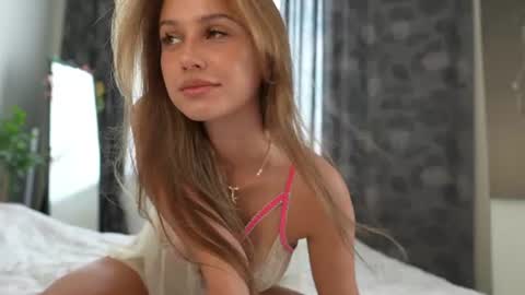 21 y.o Mila online show from July 22, 2:08 pm