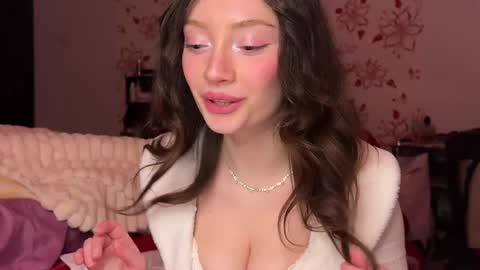 PlayfulDoll online show from May 4, 12:39 am