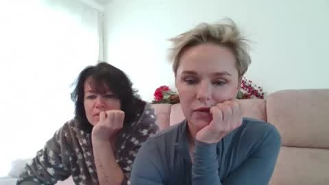 Ira brunette and Vika blonde online show from December 19, 12:00 pm