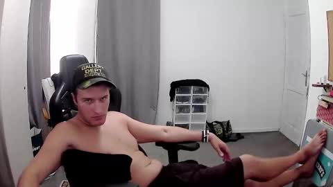Snapshot of plkrisztian chatting on September 29, 6:51 pm plkrisztian online show from September 29, 6:51 pm