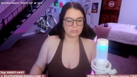 Snapshot of plutoprincess69 chatting on February 2, 6:36 am Pluto Princess online show from February 2, 6:36 am