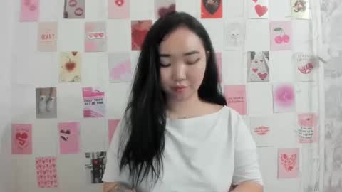 Erica online show from February 19, 1:17 pm