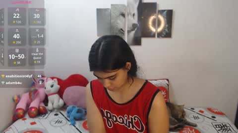 Snapshot of pocahontas_princess__ chatting on October 16, 4:39 pm Pocahontas online show from October 16, 4:39 pm
