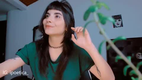 IG ipoetica  online show from December 19, 3:07 am