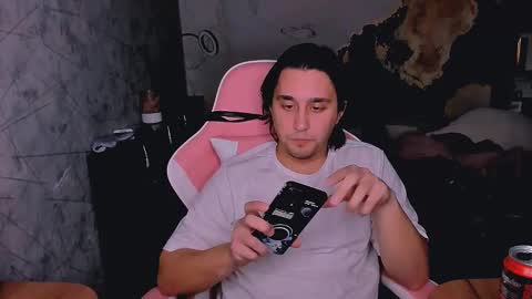 pohyi_ online show from December 15, 12:56 pm