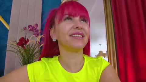 Snapshot of poison_milf_ chatting on October 5, 3:59 am poison_milf_ online show from October 5, 3:59 am