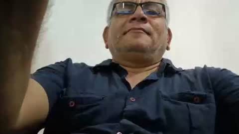 poli online show from May 4, 7:53 pm