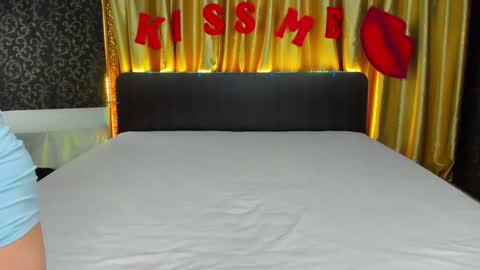 Polly online show from February 7, 1:32 pm