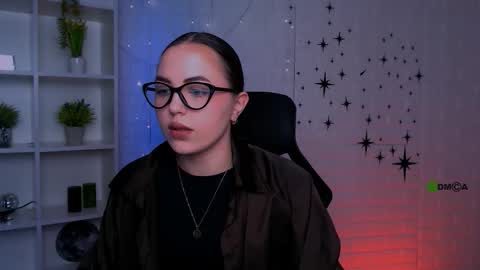 Polly online show from March 17, 11:59 am