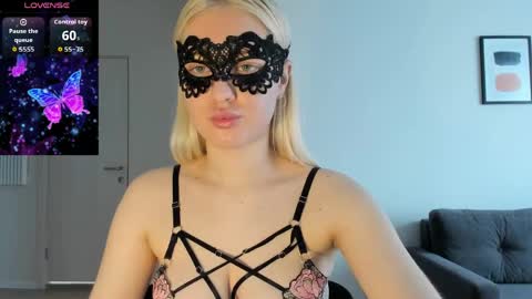 polly_skil online show from May 10, 3:51 pm