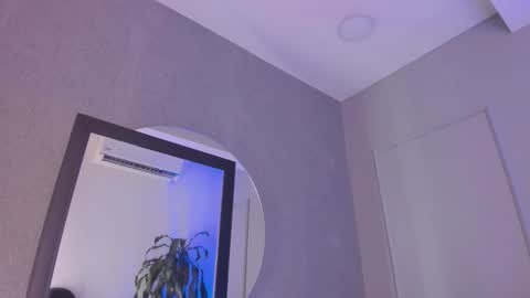 Snapshot of pollybabe_ chatting on October 13, 10:39 am POLLY online show from October 13, 10:39 am