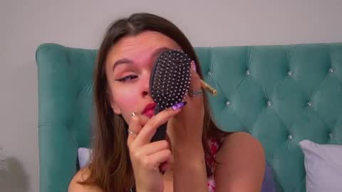 Polly online show from November 9, 3:10 am