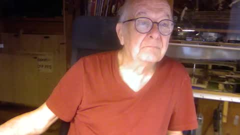 Snapshot of pomme1949 chatting on October 21, 1:05 pm pomme1949 online show from October 21, 1:05 pm