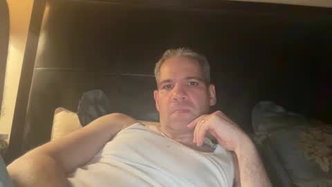 Snapshot of ponchynyc chatting on October 9, 1:11 am PONCH online show from October 9, 1:11 am