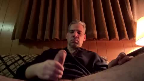 Snapshot of ponchynyc chatting on October 6, 9:16 am PONCH online show from October 6, 9:16 am