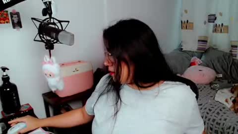 Poppy Kensington online show from June 30, 10:19 pm
