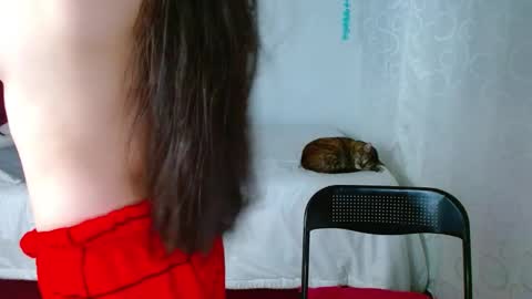 porcelainlux online show from March 6, 8:09 am