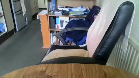 Snapshot of poshman65 chatting on October 13, 11:56 am poshman65 online show from October 13, 11:56 am