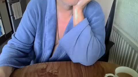 Snapshot of poshman65 chatting on October 19, 10:53 am poshman65 online show from October 19, 10:53 am