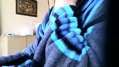 Snapshot of poshman65 chatting on January 3, 11:03 am poshman65 online show from January 3, 11:03 am