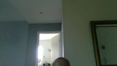 Snapshot of pourquoi_toi chatting on October 11, 3:48 pm pourquoi_toi online show from October 11, 3:48 pm