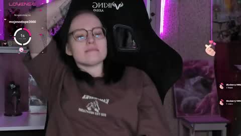 Robyn online show from March 13, 5:05 pm