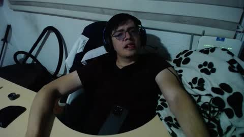 powerfulzeus2 online show from October 1, 2:32 am