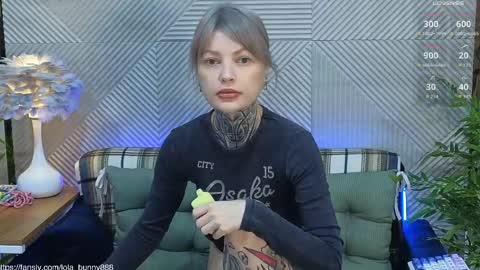 Lola online show from May 24, 3:47 am