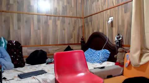 chris independent  online show from October 6, 3:02 am