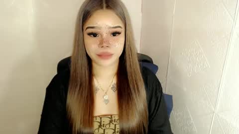 Snapshot of preciousangel69xxx chatting on February 13, 12:57 am MAXXINE online show from February 13, 12:57 am